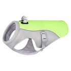 Gilet rinfrescante per cane grigio e verde fluo con fibbia regolabile e anello per guinzaglio