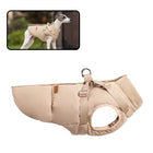 Imperméable pour chien avec harnais beige matelassé confortable pour promenade sous la pluie