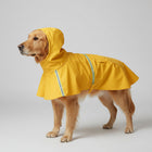 Imperméable pour chien jaune avec capuche et bandes réfléchissantes pour les jours de pluie