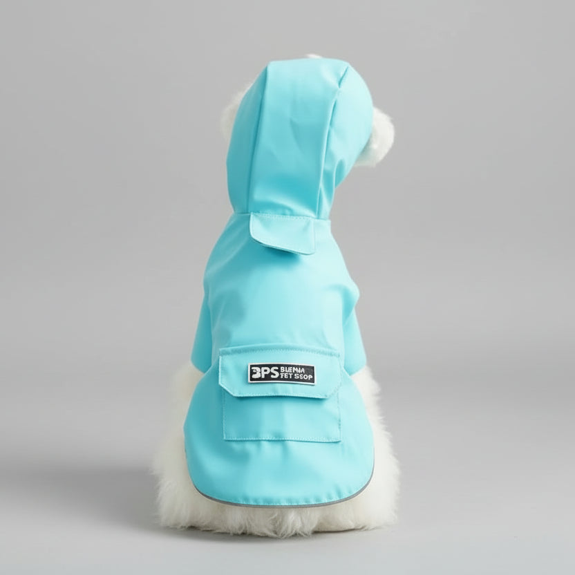 Imperméable pour petit chien en bleu clair avec capuche et poche arrière pratique