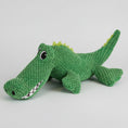 Load image into Gallery viewer, Jouet crocodile pour chien en peluche verte avec texture douce et yeux amusants

