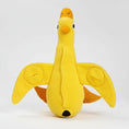 Cargar la imagen en la vista de la galería, Jouet distributeur de croquettes pour chien en forme de canard jaune amusant et doux pour le jeu
