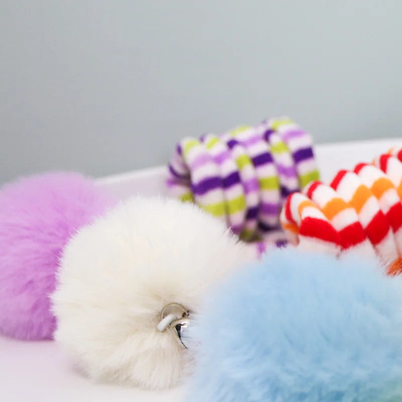 Jouet interactif pour chat en peluche colorée avec des textures douces et attractives