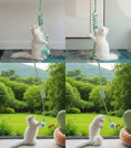 Charger l'image dans la visionneuse de la galerie, Chat jouant avec un jouet interactif pour chat en ficelle verte avec une pelote de balle
