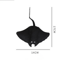 Jouet pour chat en forme de raie manta, noir, mesurant 14 cm x 17 cm pour le divertissement des félins