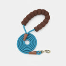Laisse pour chien Oscar et Plume corde bleue avec poignée rembourrée marron et mousqueton métal