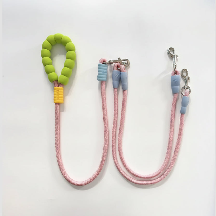 Laisse double pour chien avec poignées en silicone vertes et cordes roses pour une promenade confortable