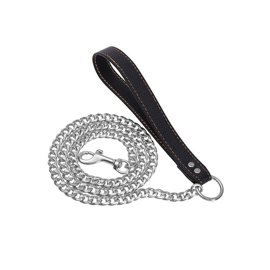 Laisse en métal pour chien avec une poignée en cuir et une chaîne résistante pour les promenades