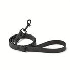 Laisse imperméable pour chien en noir avec mousqueton robuste de la marque Oscar et Plume