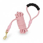 Laisse longe pour chien en rose avec poignée confortable et mousqueton en or