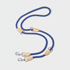 Laisse mains libres pour chien bleu avec attaches en cuir et clips métalliques robustes