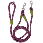 Laisse réfléchissante pour chien de couleur prune avec détails verts et attaches métalliques solides