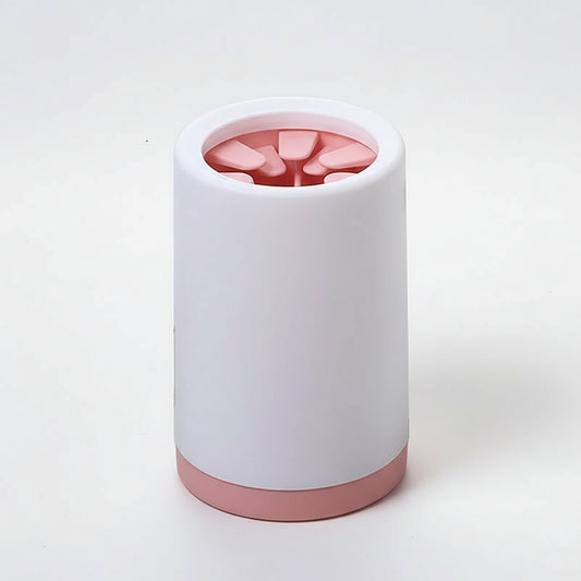 Lave pattes chien blanc et rose pour nettoyer les pattes des chiens facilement