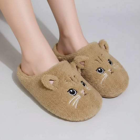 chaussons chat pour adulte en peluche camel Oscar et Plume mule confortable et très douillette