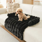 Oscar et Plume couverture de protection pour canapé en fausse fourrure noire avec petit chien caniche assis