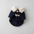 Manteau chaud pour petit chien en tissu bouclé avec col en fausse fourrure par Oscar et Plume
