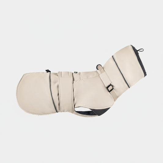 Manteau imperméable pour chien de Oscar et Plume, conçu pour protéger votre animal des intempéries