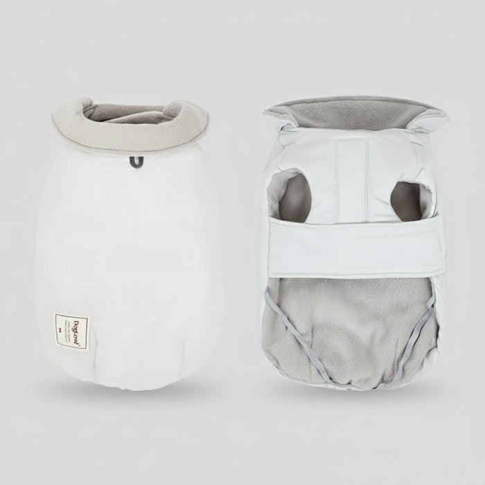Manteau imperméable pour chien d'Oscar et Plume, en blanc avec une doublure douce et un col remonté