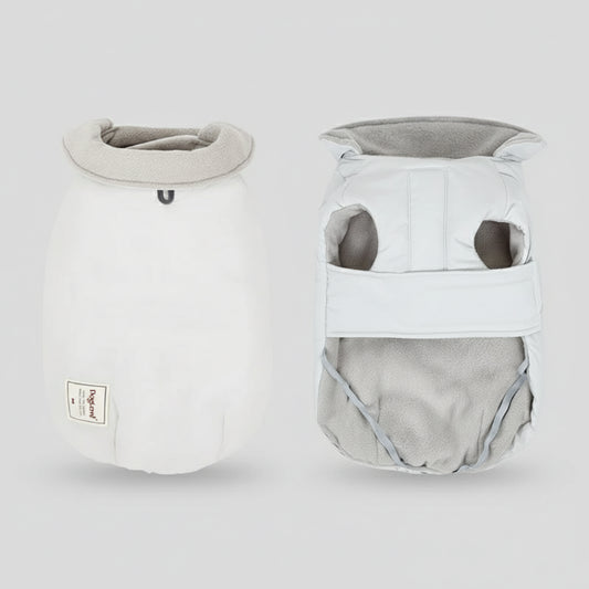 Manteau imperméable pour chien d'Oscar et Plume, en blanc avec une doublure douce et un col remonté