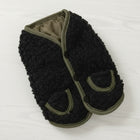 Manteau polaire pour chien noir avec poches et revers vert pour garder votre animal au chaud