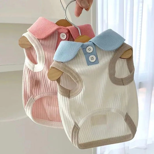 T-shirt chien col rond en coton côtelé beige avec col bleu et rose en coton par Oscar et Plume