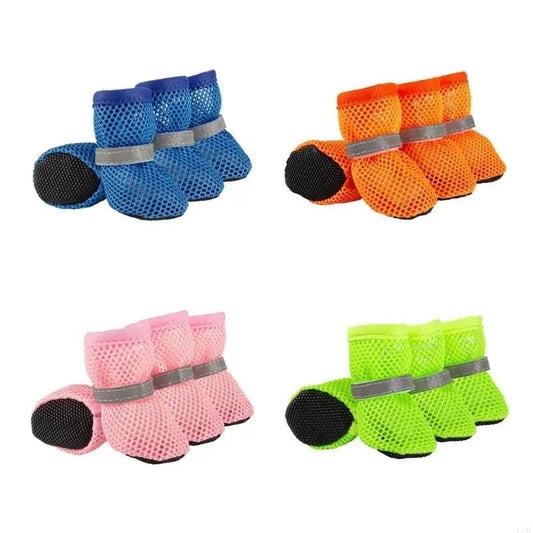 Quatre paires de chaussure chien en filet respirant bleu, orange, rose et vert avec semelle antidérapante