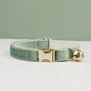Collier en Velours avec Clochette personnalisable pour chat Oscar et Plume Vert d'eau / L