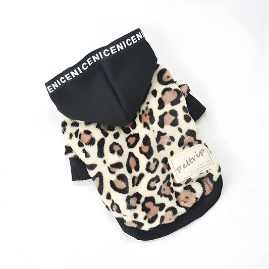 Sweat pour chien à capuche animal print léopard en tissu doux par Oscar et Plume