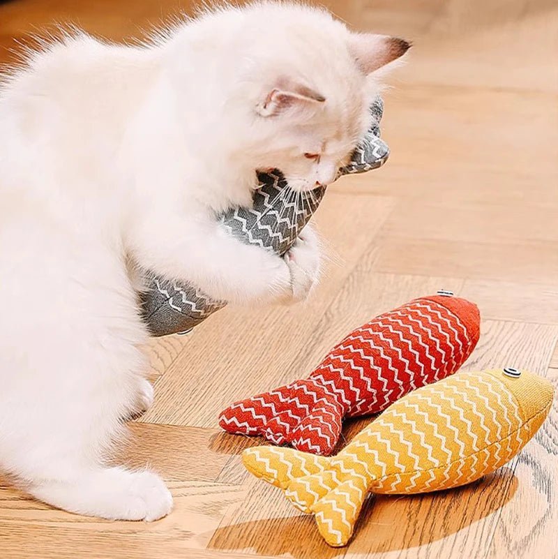 Jouet poisson herbe à chat en tissu, idéal pour les chats, avec des couleurs vives et un design amusant