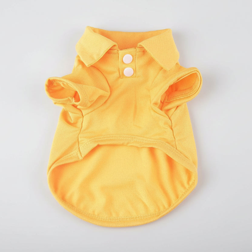 Polo léger pour chien jaune avec col et boutons pour un style décontracté