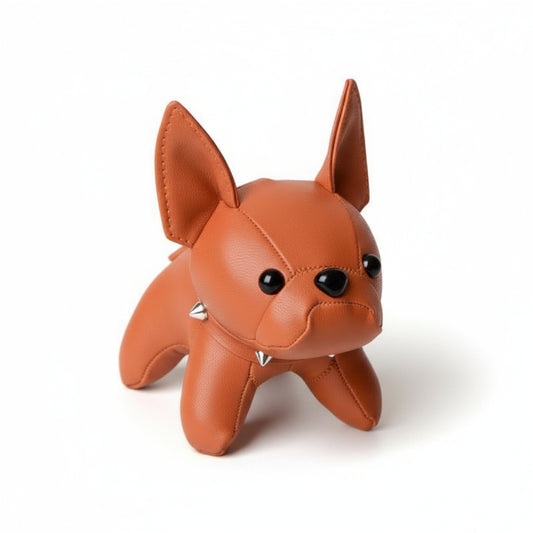 Porte-clés bouledogue en cuir marron sculpté en forme de chien avec détails noirs