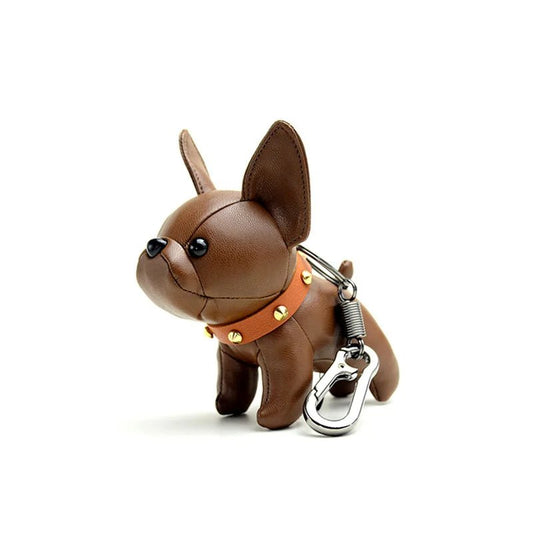 Porte-clés bouledogue en cuir marron avec collier à clous dorés et attache métal
