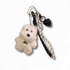 porte-clés chien peluche Oscar et Plume en peluche blanche moelleuse avec lanière noire et blanche et breloque coeur