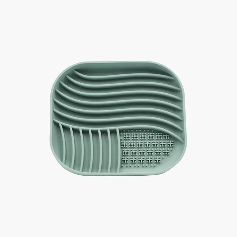 Gamelle anti-glouton silicone Oscar et Plume vert avec compartiments et rainures pour ralentir repas