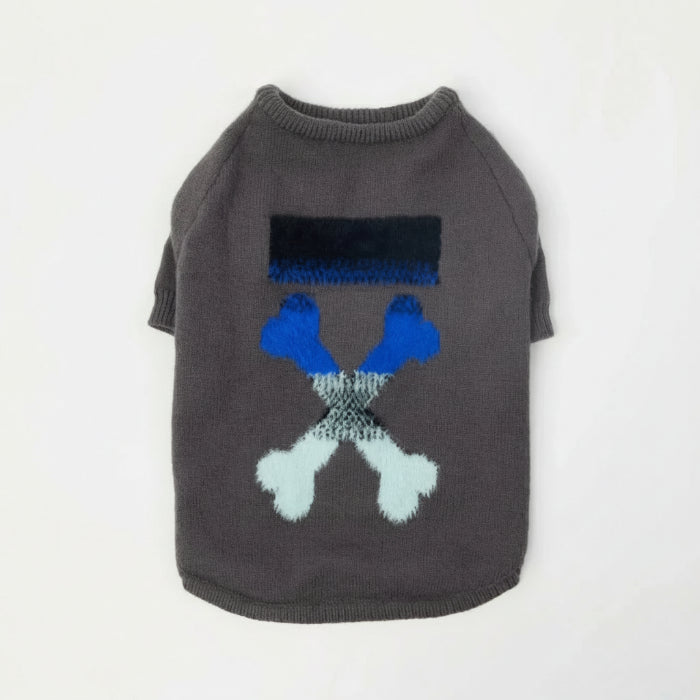 Pull chaud pour chien gris avec motif croisé de pattes colorées pour garder votre animal au chaud