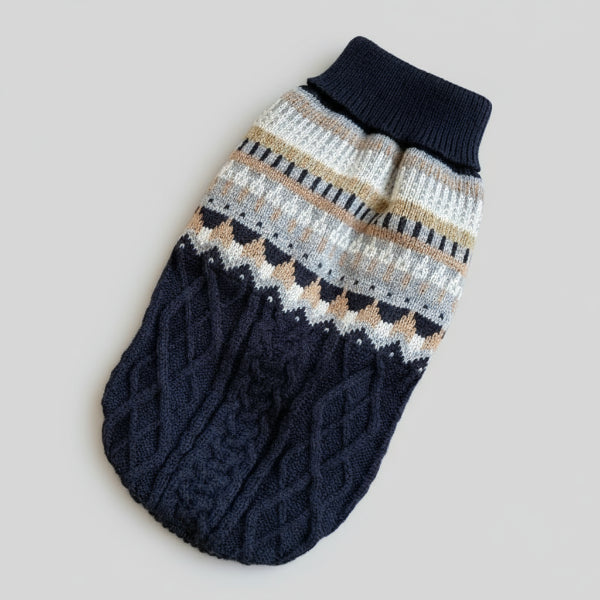 Pull col roulé pour chien en tricot bleu marine avec motifs élégants et doux