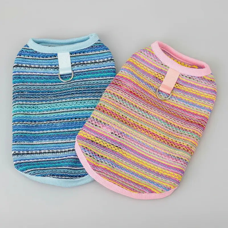 Pull léger pour chien en maille colorée avec rayures, parfait pour le printemps et l'été