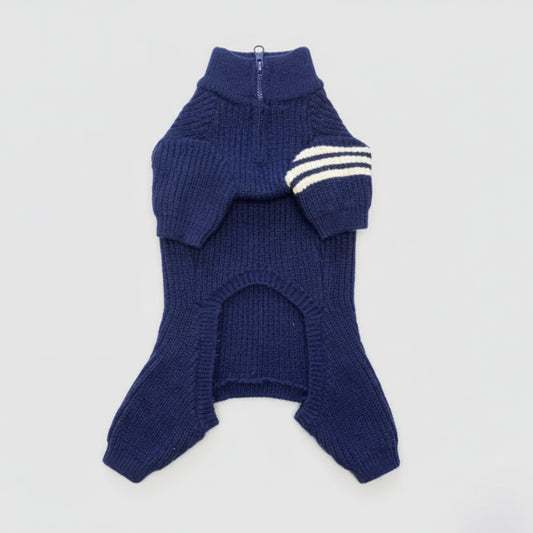 Pull tricoté pour chien en bleu marine avec zip et manches rayées blanches