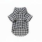 Pyjama pour chien teckel à carreaux noirs et blancs avec nœud papillon assorti