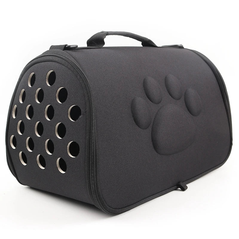 Sac de transport pour chat noir avec design ergonomique et aérations pour une circulation d'air optimale
