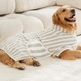 Load image into Gallery viewer, Serviette de bain absorbante pour chien - Oscar et Plume
