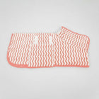 Serviette séchage chien Oscar et Plume motif zigzag orange et blanc pour un séchage rapide