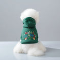 Charger l'image dans la visionneuse de la galerie, Sweat capuche pour chien vert avec broderie Merry Christmas pour les fêtes
