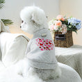 Load image into Gallery viewer, Sweat doux imprimé coeur pour petit chien Oscar et Plume XS
