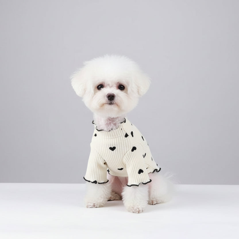 T-shirt coton pour petit chien avec manches en dentelle et motifs de cœurs pour un look mignon