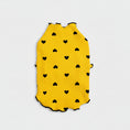 Carica l'immagine nel visualizzatore della galleria, T-shirt coton pour petit chien jaune à pois noirs en forme de cœur
