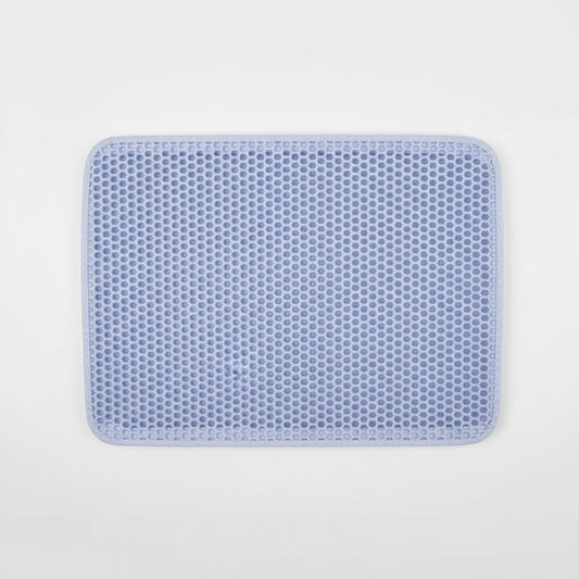 Tapis litière chat Oscar et Plume en matériau doux et perforé pour retenir les résidus