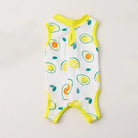 T-shirt post opération chat à motifs avocats et citrons avec bordures jaunes pour confort post-chirurgical