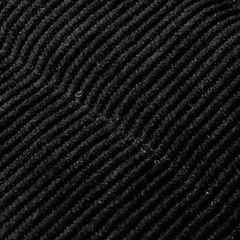Tissu côtelé noir utilisé pour manteau pour petit chien de la marque Oscar et Plume