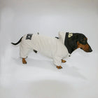 Veste coupe-vent pour teckel en blanc avec capuche et inscription mini sur le dos